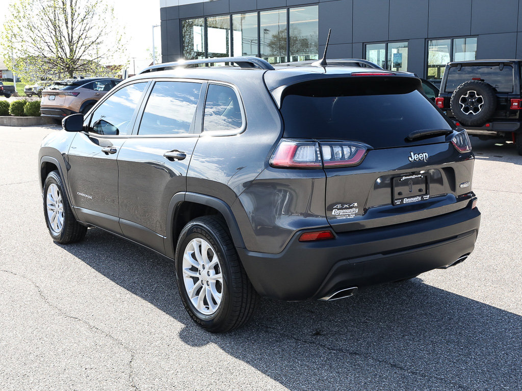 Used 2022 Jeep Cherokee Latitude Lux w/ Sun & Sound Group image 4