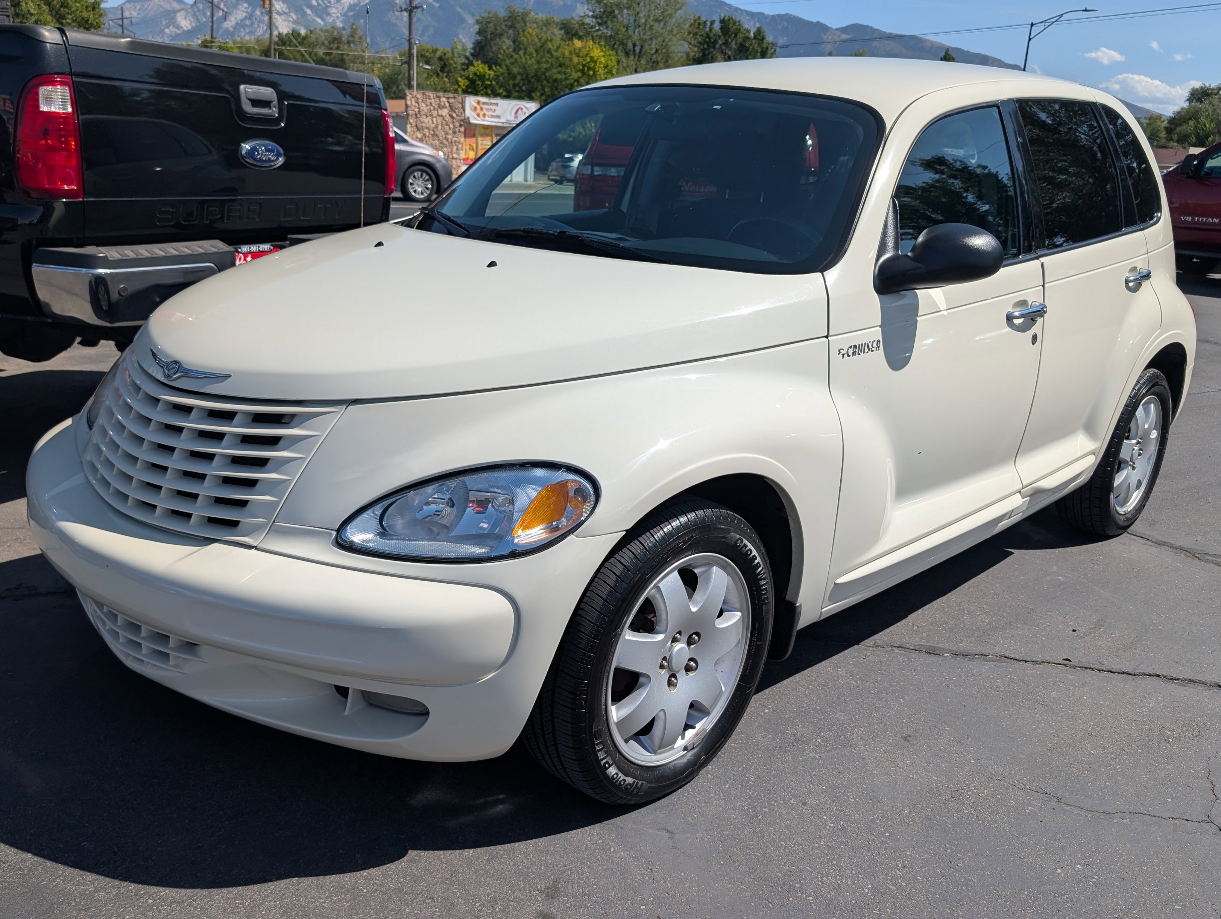 Used 2005 Chrysler PT Cruiser Limited image 2