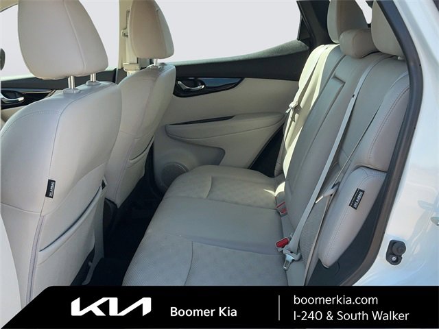 Used 2021 Nissan Rogue Sport SV w/ Technology Package image 13