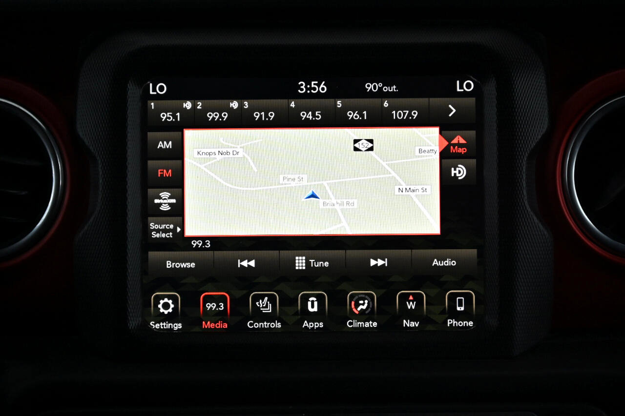 Used 2018 Jeep Wrangler Unlimited Rubicon image 27