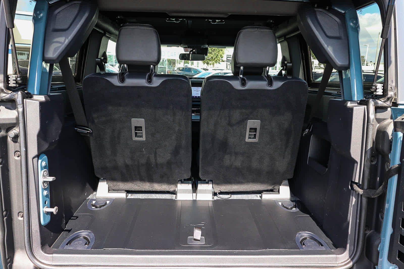 Used 2022 Ford Bronco Black Diamond image 25