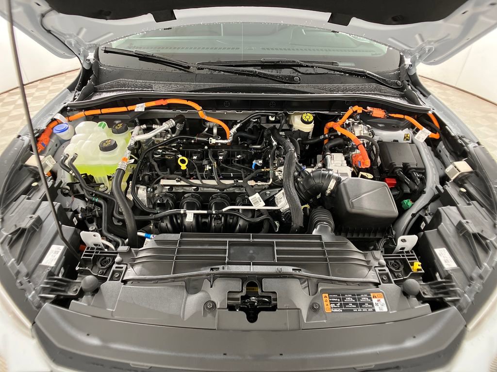 New 2025 Ford Escape Base w/ PHEV Premium Package image 31
