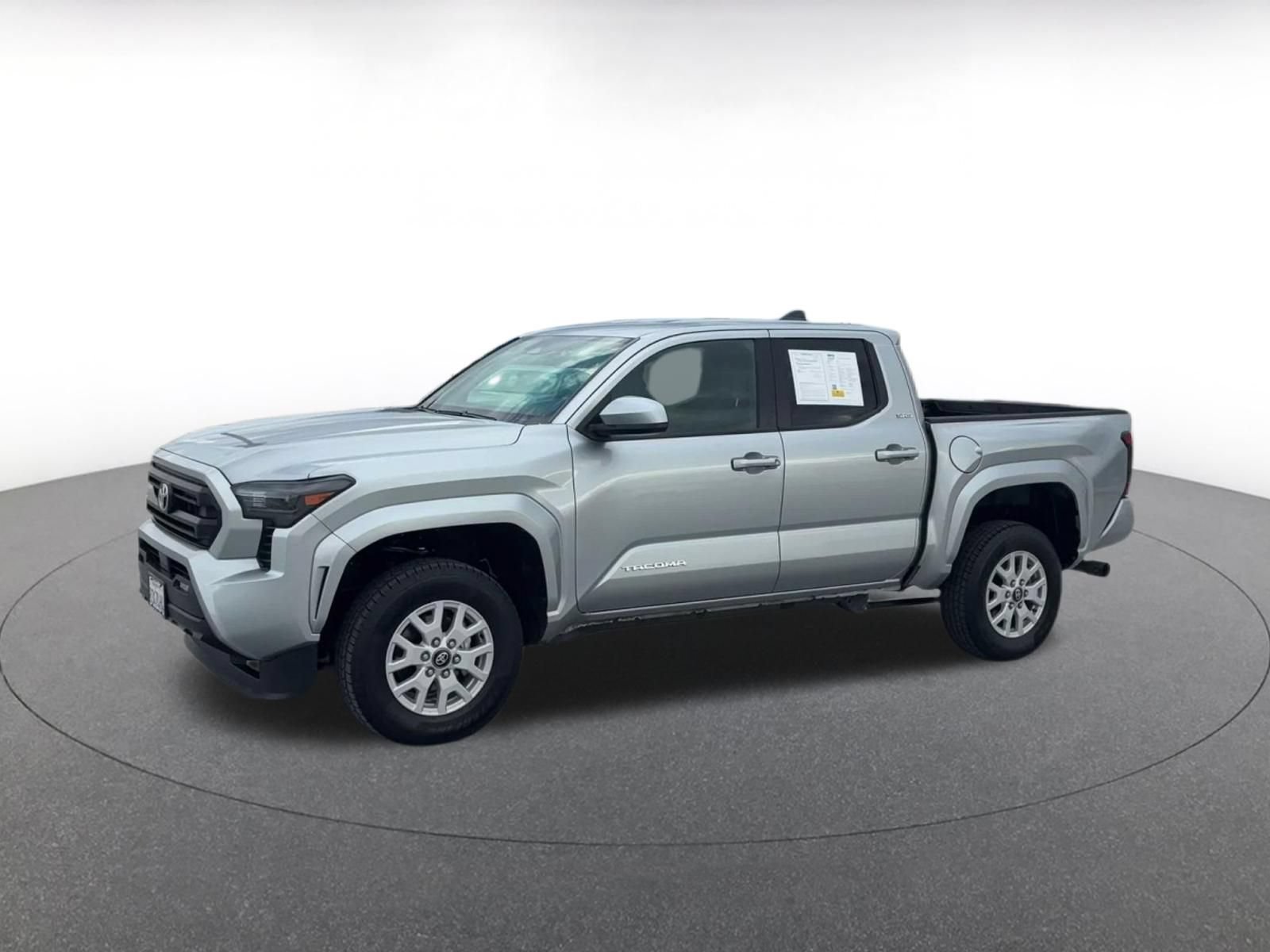 Used 2026 Toyota Tacoma SR5 RWD image 7