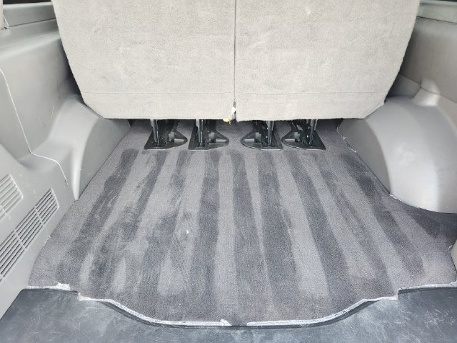 Used 2025 Chevrolet Express 3500 LT w/ LT Preferred Equipment Group RWD image 35