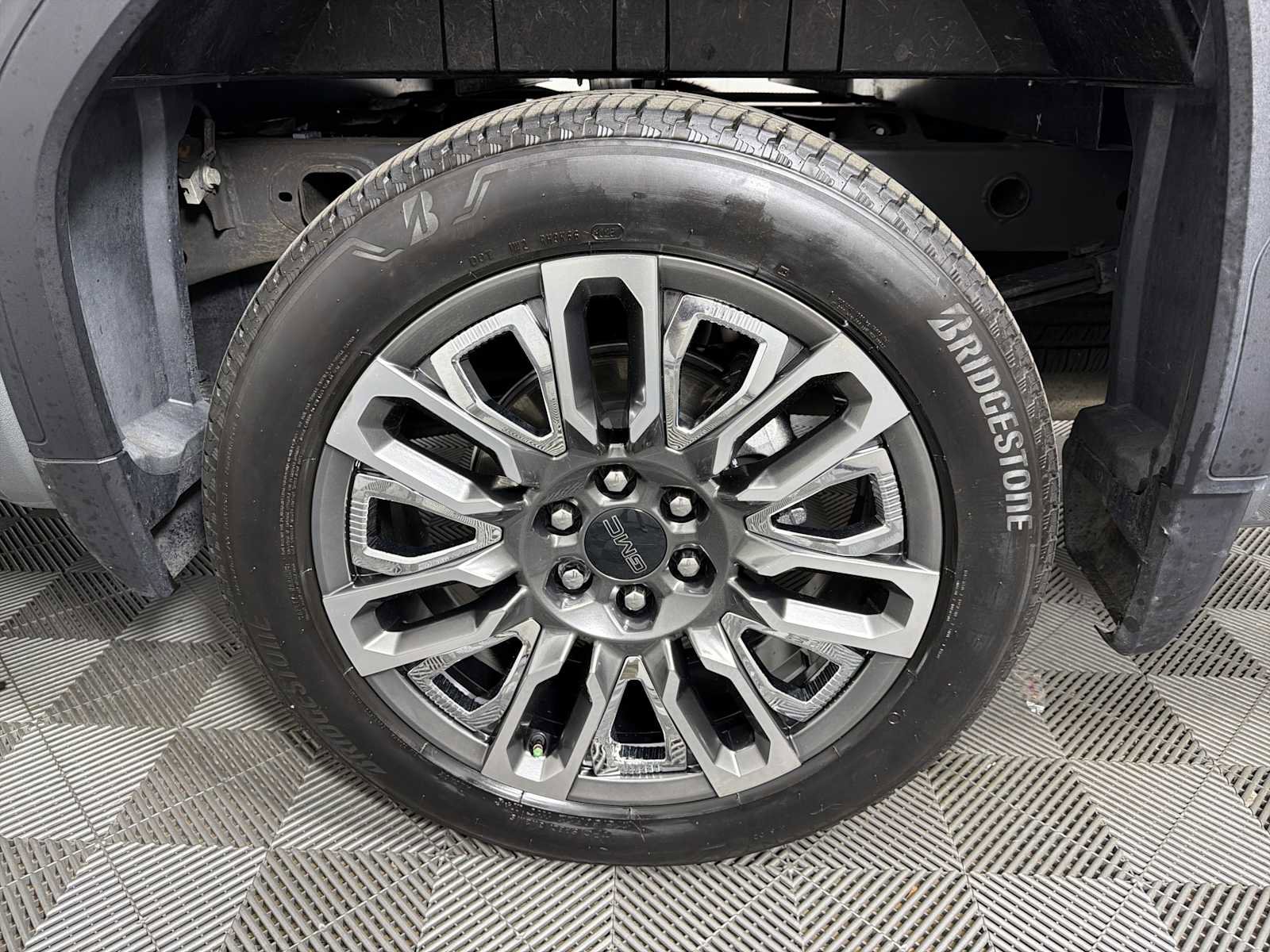 Used 2025 GMC Sierra 1500 Denali Ultimate AWD/4WD image 19