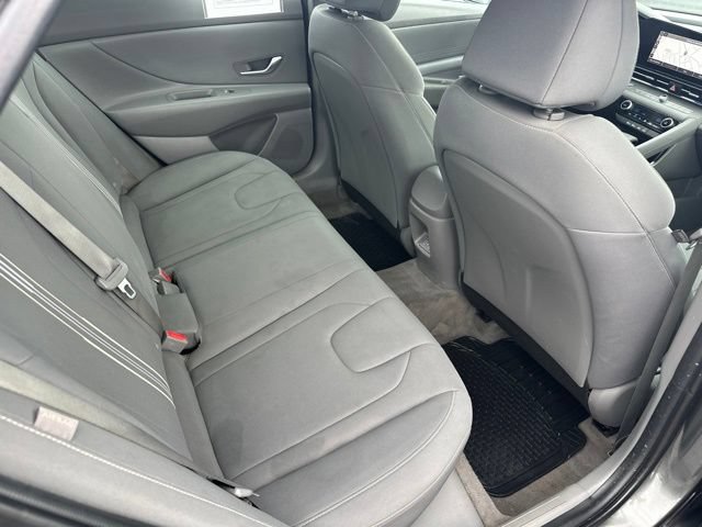 Used 2024 Hyundai Elantra SEL FWD image 16