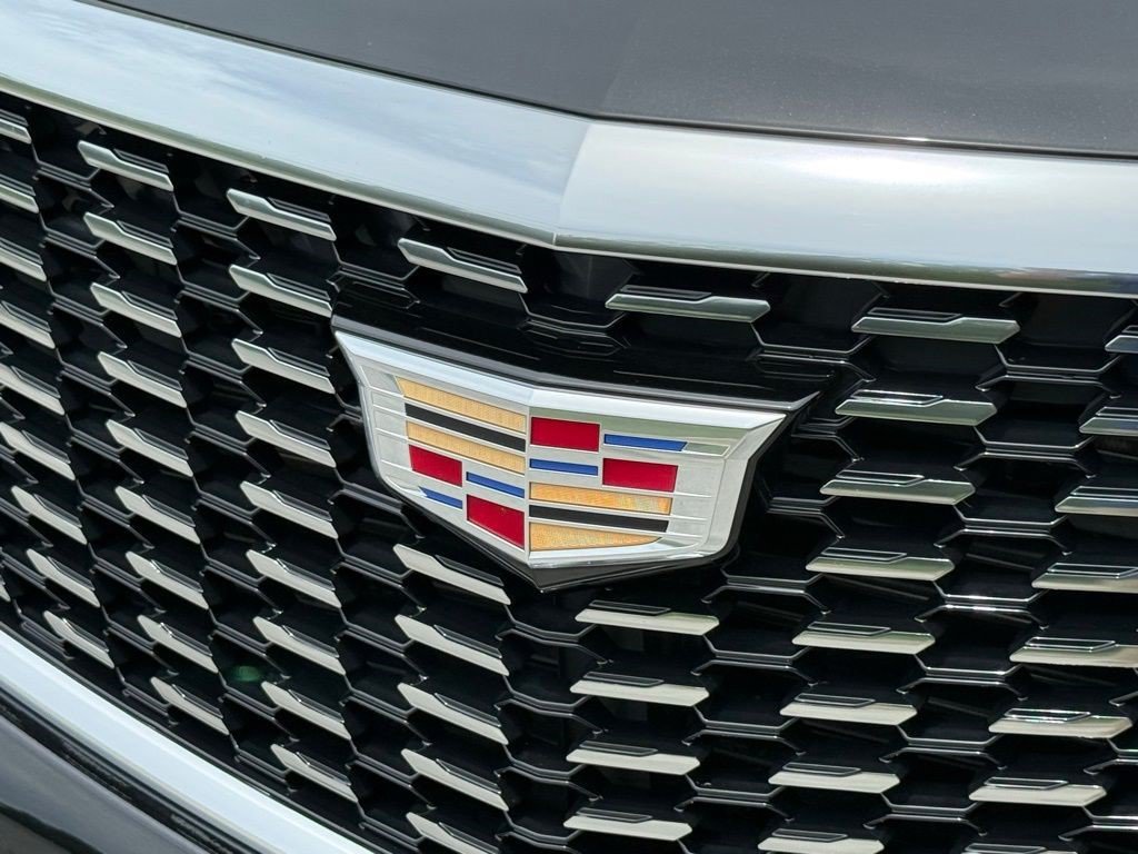 Certified 2025 Cadillac XT5 Premium Luxury w/ LPO, Floor Liner Package AWD/4WD image 12