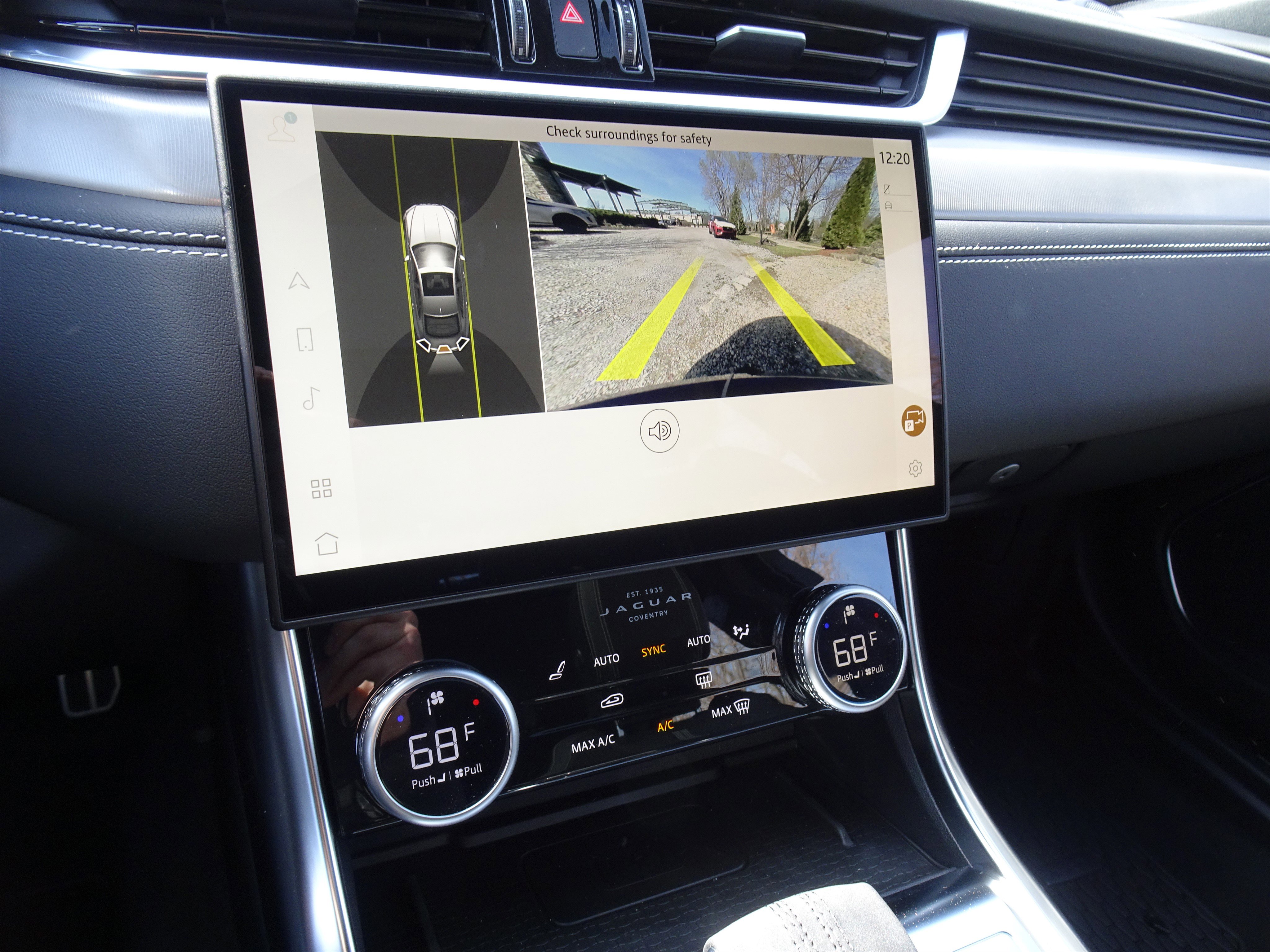 New 2024 Jaguar XF R-Dynamic SE image 5