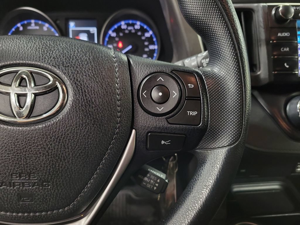 Used 2018 Toyota RAV4 LE w/ All Weather Liner Package FWD image 24