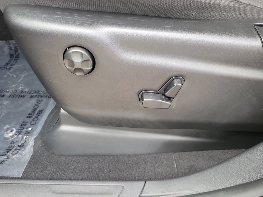 Used 2025 Dodge Durango GT RWD image 22
