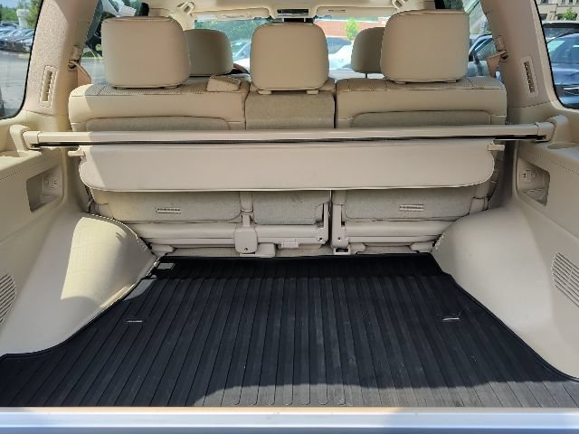 Used 2021 Lexus LX 570 4WD w/ Luxury Package image 10