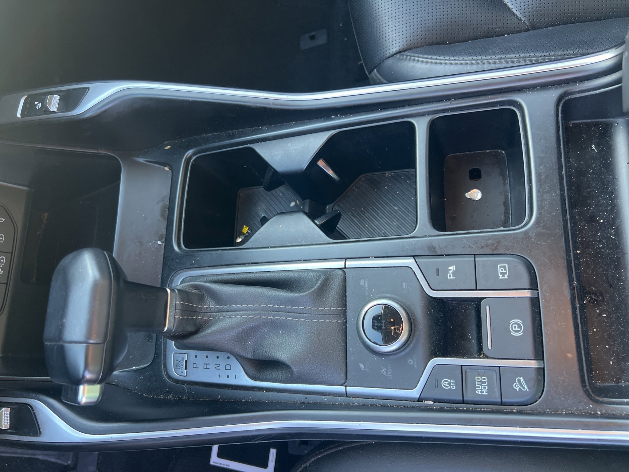 Used 2024 Kia Sorento S image 18