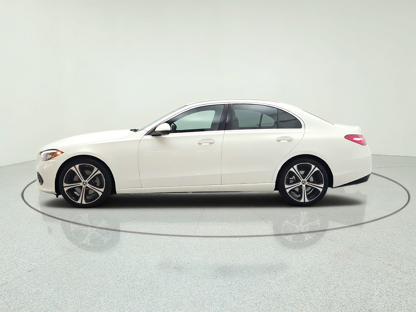 Used 2024 Mercedes-Benz C 300 Sedan image 8