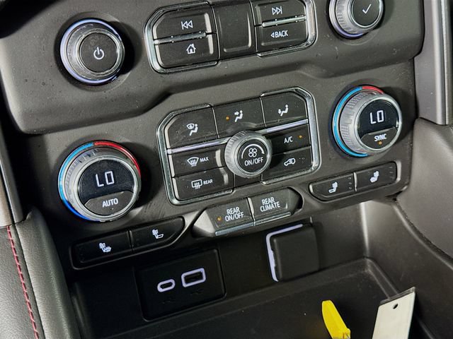 Used 2023 Chevrolet Tahoe RST w/ Luxury Package AWD/4WD image 18