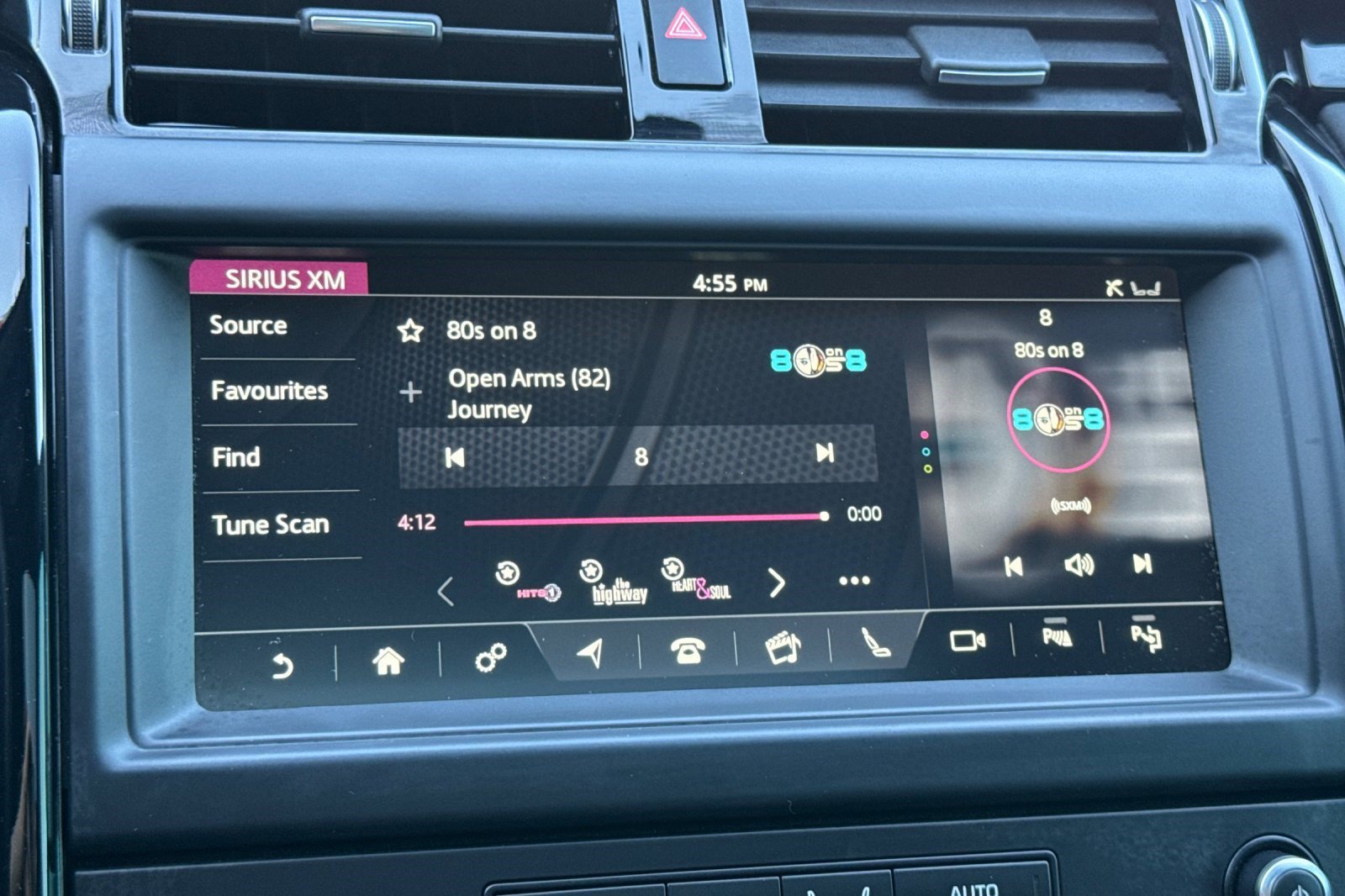 Used 2019 Land Rover Discovery SE AWD/4WD image 22