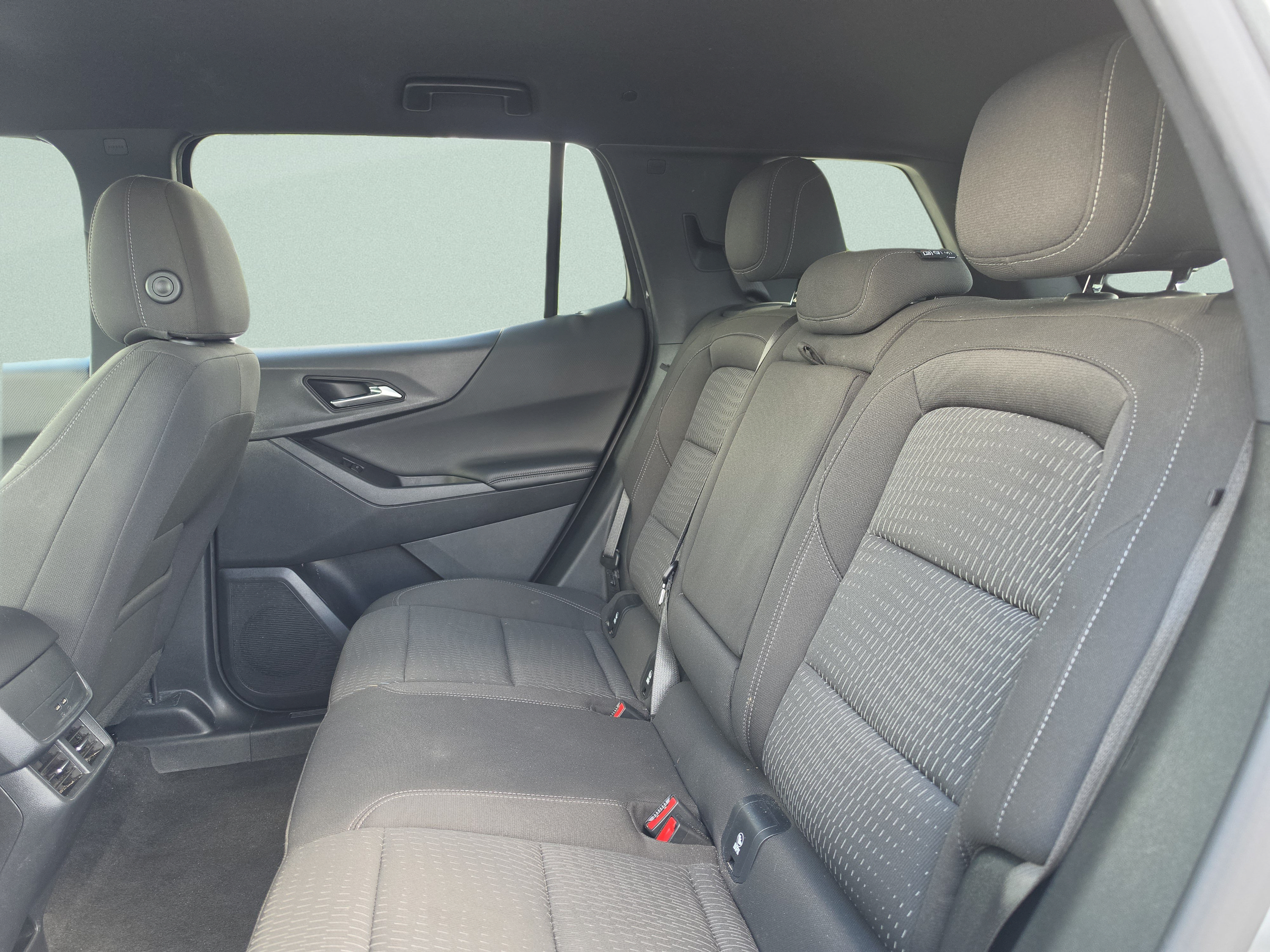 Used 2026 Chevrolet Equinox LT FWD image 21