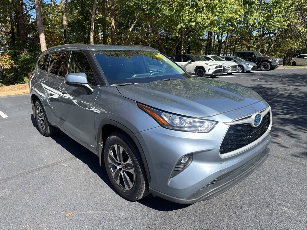 Used 2020 Toyota Highlander XLE