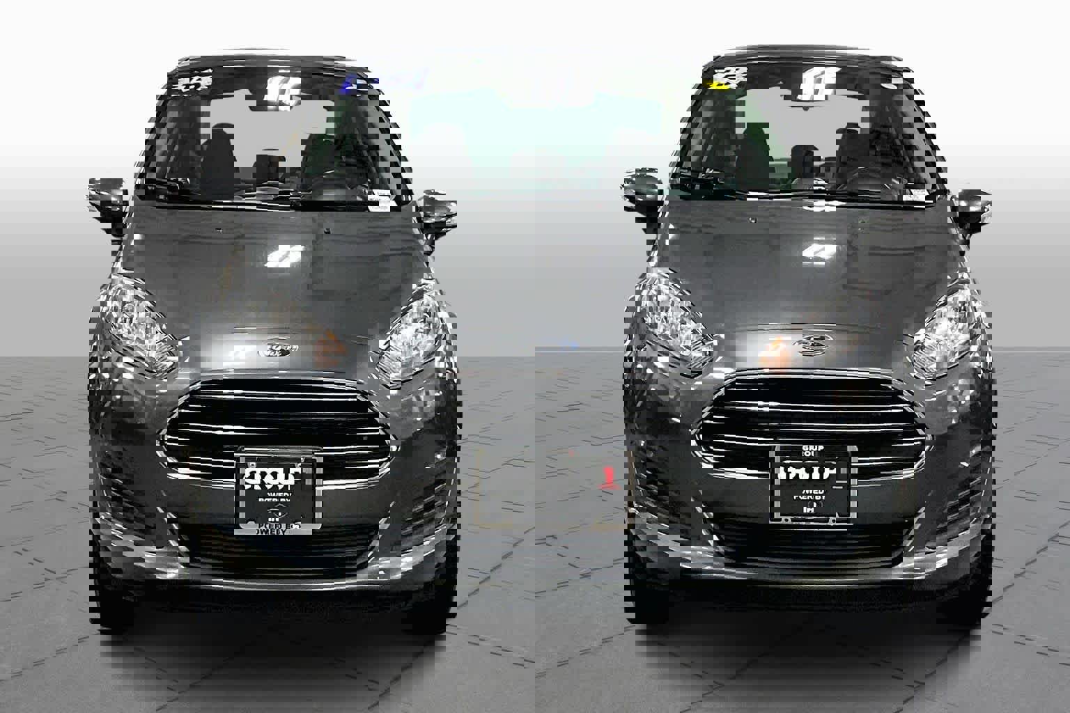 Used 2015 Ford Fiesta SE image 3