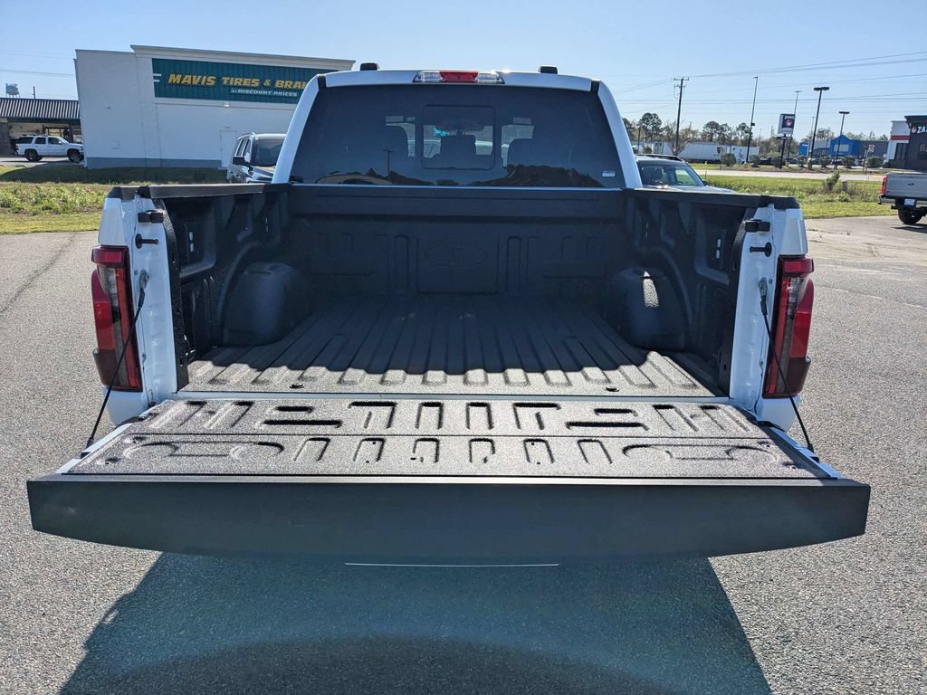 New 2026 Ford F150 XLT w/ Equipment Group 302A MID AWD/4WD image 13
