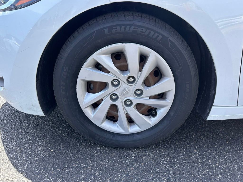 Used 2018 Hyundai Elantra SE FWD image 38