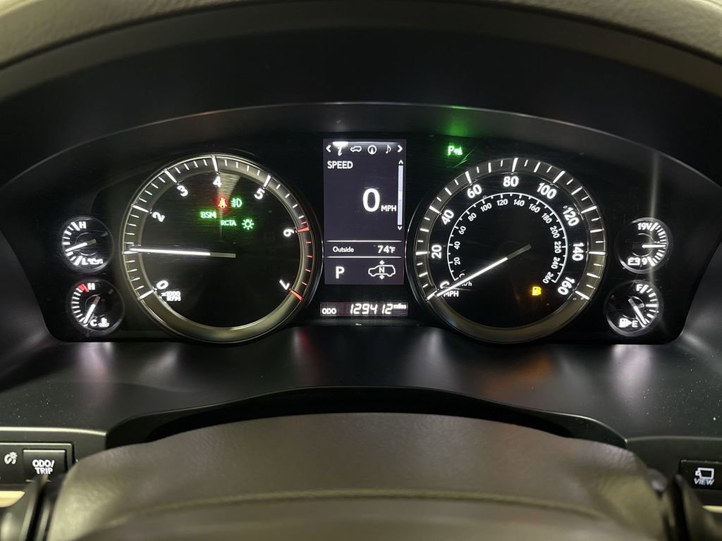 Used 2017 Lexus LX 570 4WD w/ Luxury Package image 14