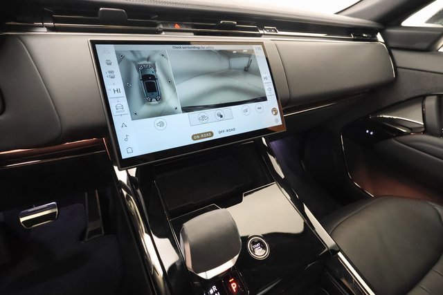 Used 2024 Land Rover Range Rover Sport Dynamic SE image 17