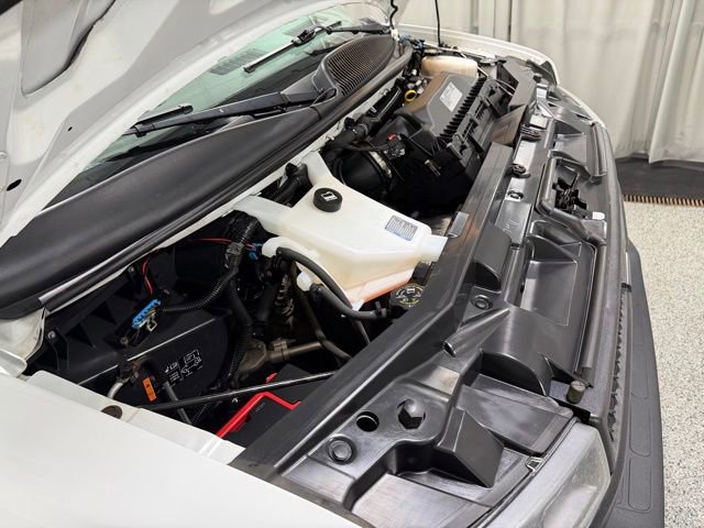 Used 2019 Chevrolet Express 2500 RWD image 17