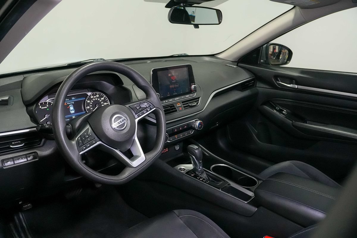 Used 2021 Nissan Altima 2.5 SV FWD image 14