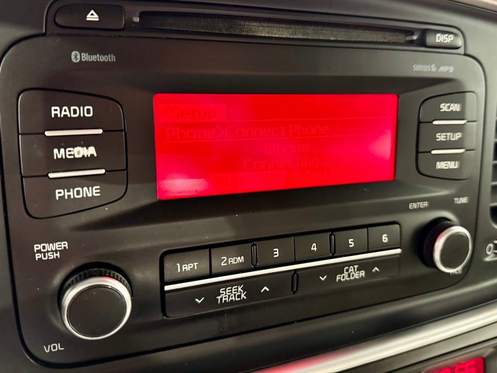 Used 2015 Kia Optima LX image 16