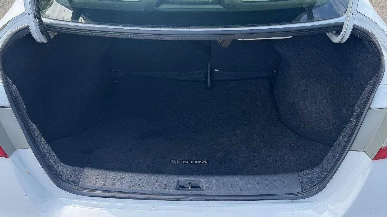 Used 2015 Nissan Sentra S image 20