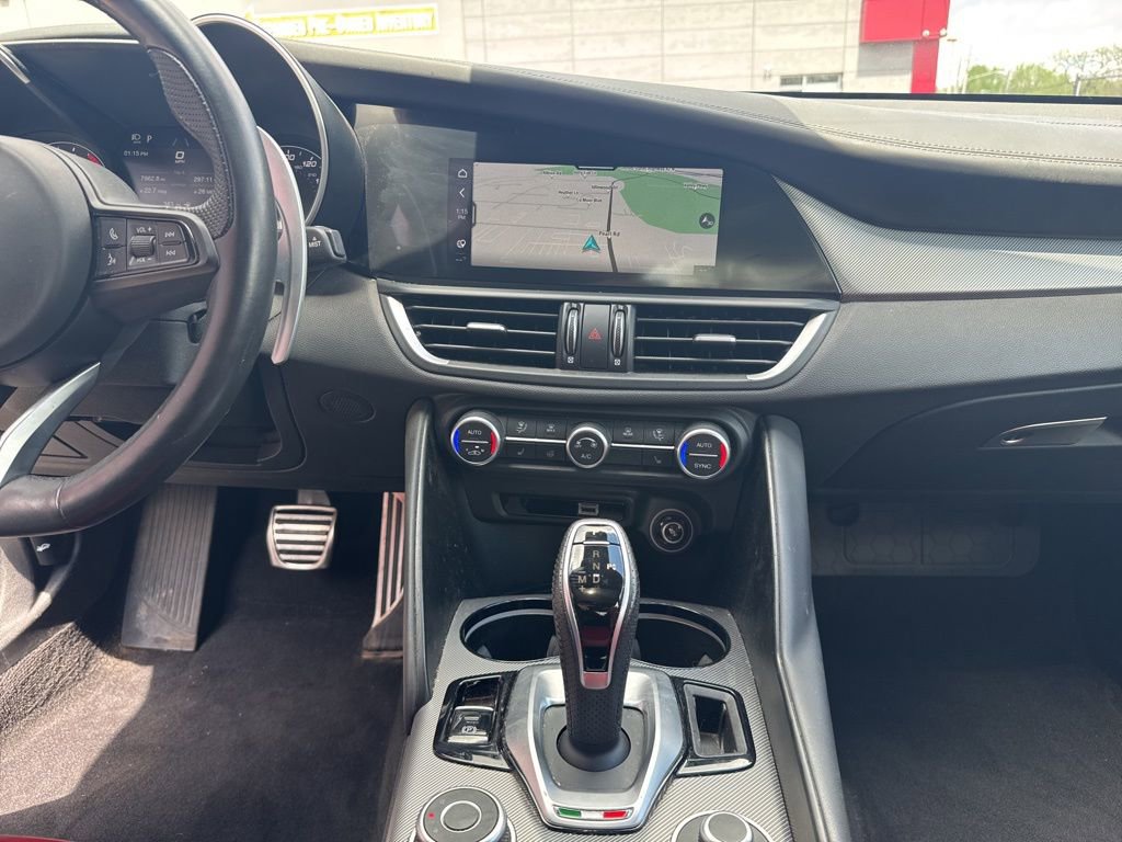 Used 2023 Alfa Romeo Giulia Veloce image 42
