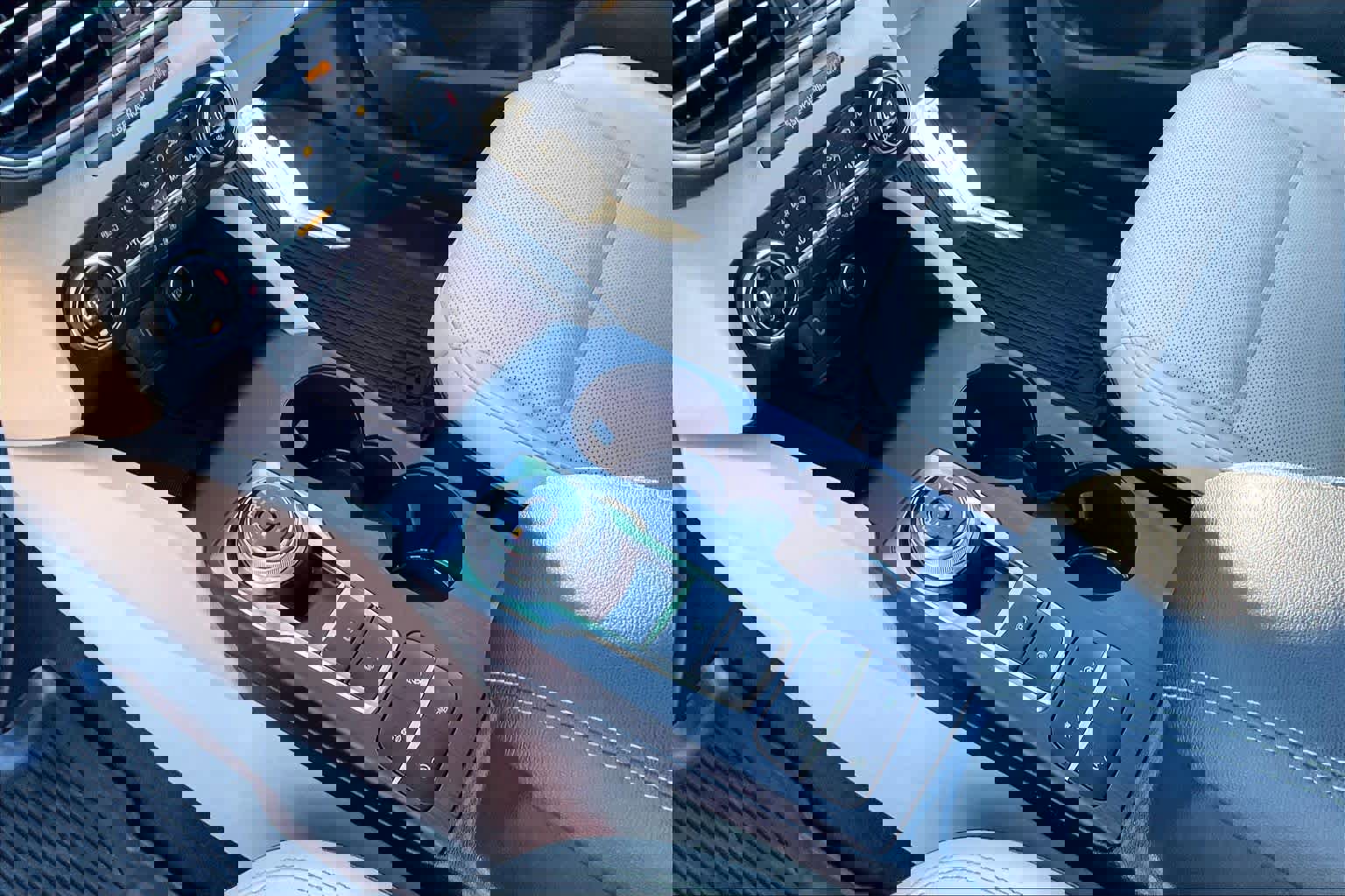 Used 2020 Ford Escape Titanium image 16