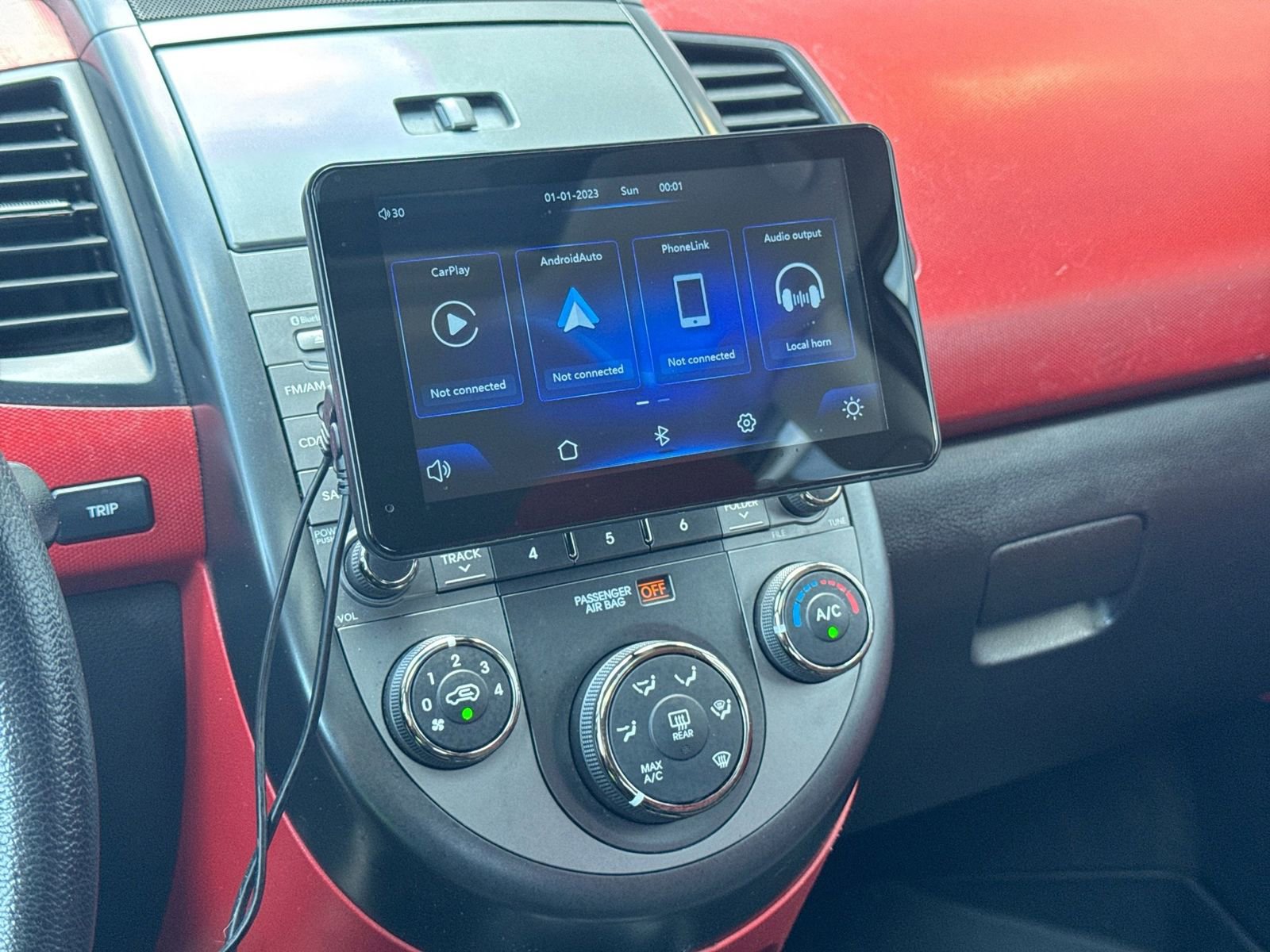 Used 2011 Kia Soul Sport FWD image 28