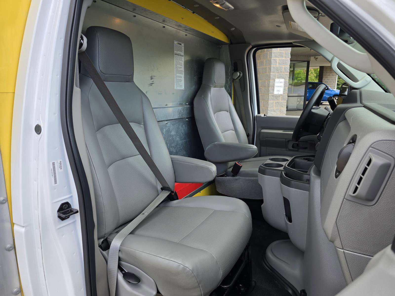 Used 2024 Ford E-350 and Econoline 350 Super Duty w/ Driver's Safety Package image 33