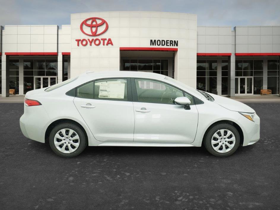 New 2026 Toyota Corolla LE FWD image 17