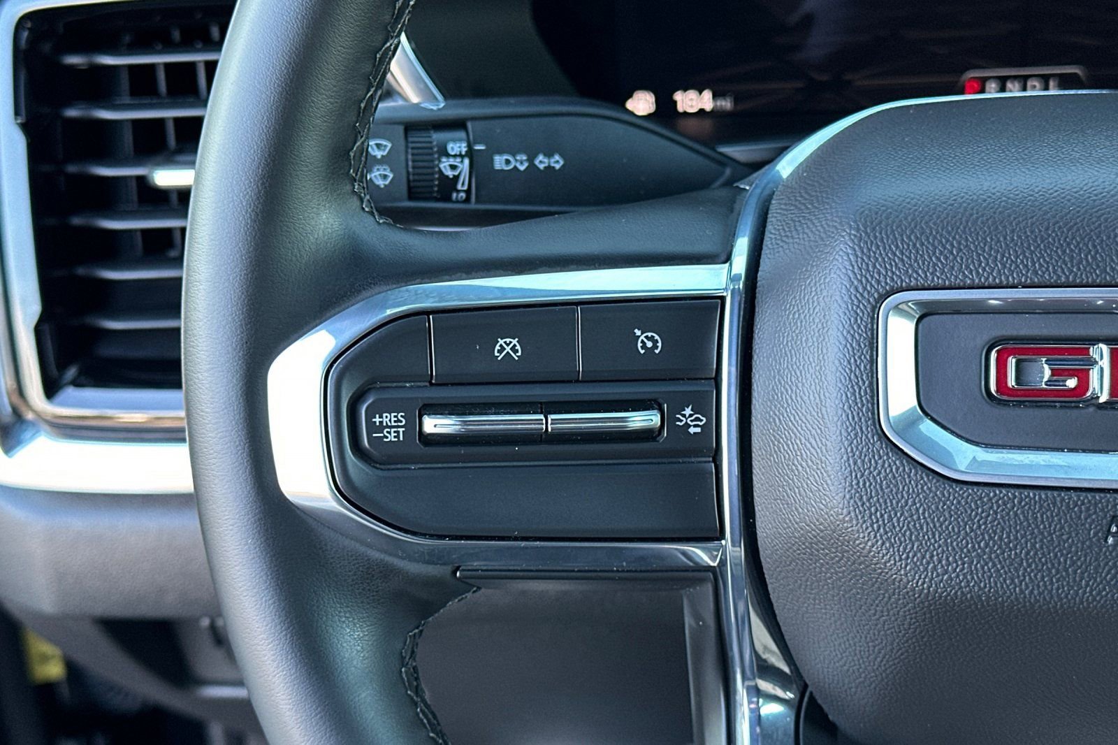 Used 2025 GMC Canyon Elevation w/ Convenience Package image 31