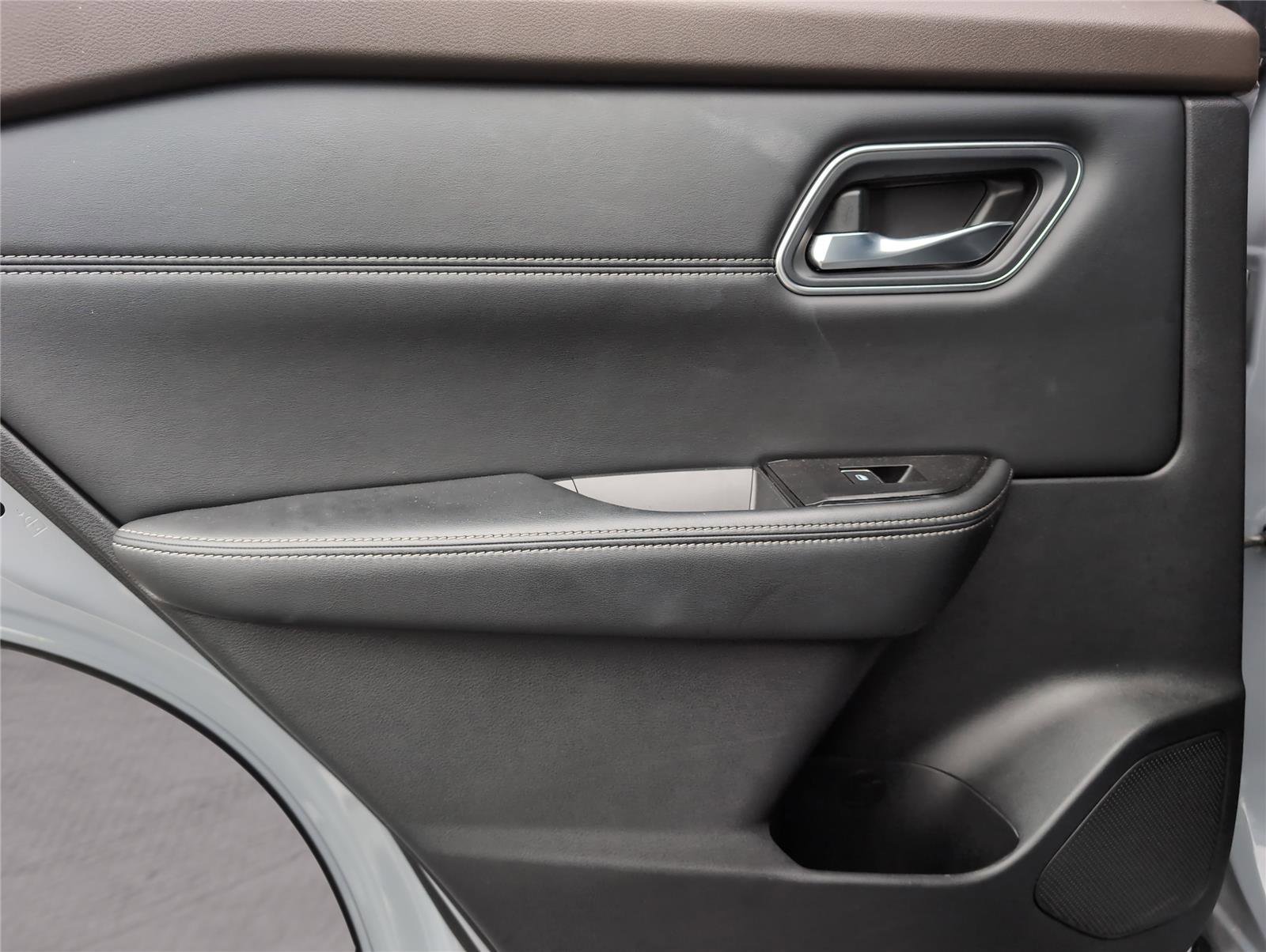 Used 2022 Nissan Rogue Platinum w/ Head-Up Display Package image 30