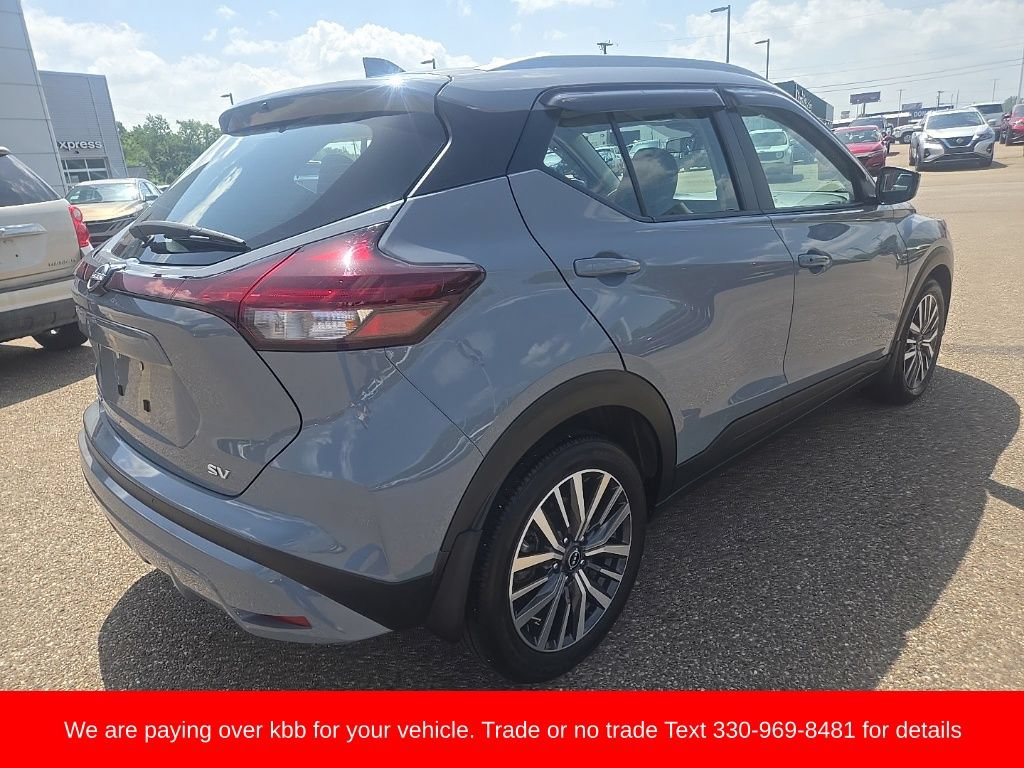 Used 2023 Nissan Kicks SV FWD image 7