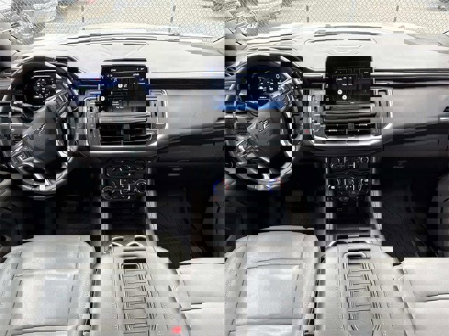 Used 2022 Chevrolet Suburban Z71 w/ Luxury Package image 17