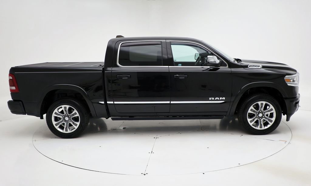 Used 2023 RAM 1500 Limited w/ Body Color Bumper Group AWD/4WD image 3