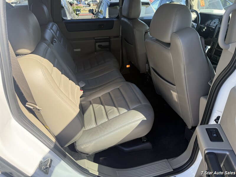Used 2003 HUMMER H2 w/ Preferred Equipment Group AWD/4WD image 18