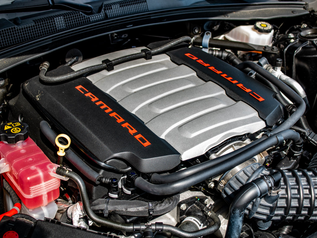 Used 2016 Chevrolet Camaro SS RWD image 13