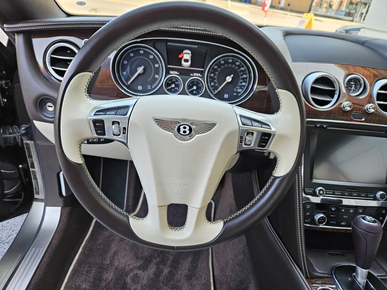Used 2016 Bentley Continental GT image 19
