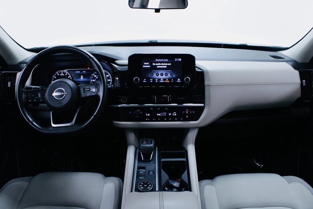 Used 2022 Nissan Pathfinder SV image 17