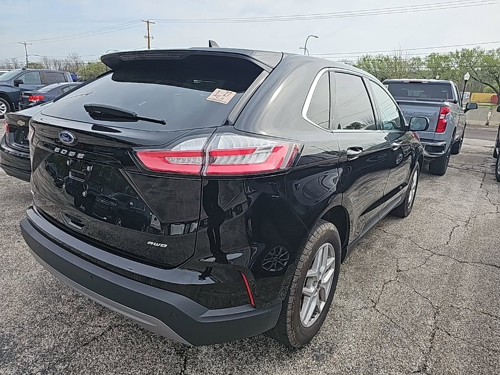 Used 2024 Ford Edge SEL image 10