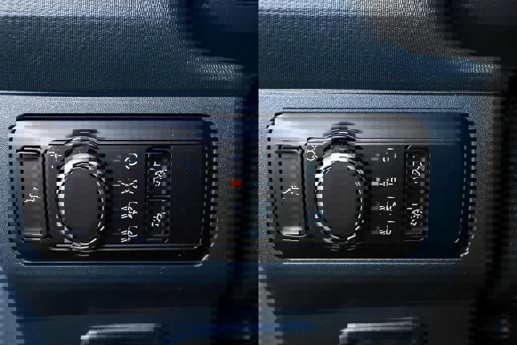 New 2026 Ford Maverick Lariat w/ Black Appearance Package image 23