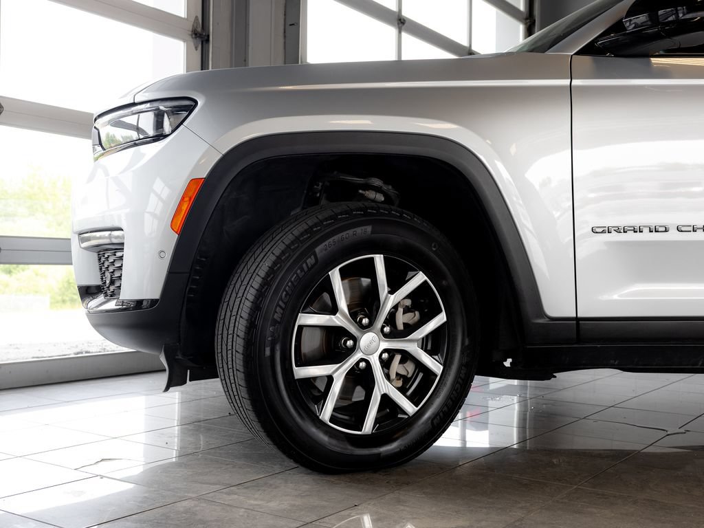 Used 2025 Jeep Grand Cherokee L Limited w/ Luxury Tech Group II AWD/4WD image 10