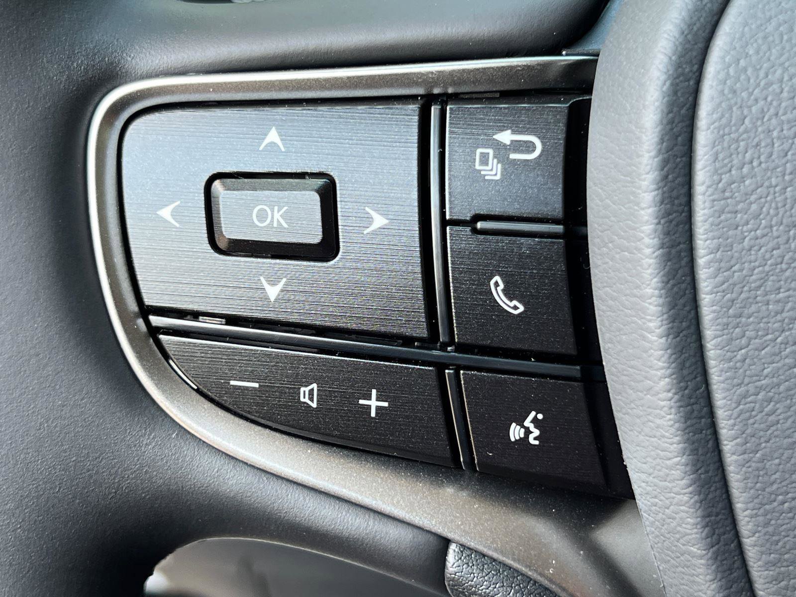 New 2025 Lexus ES 350 w/ Premium Package image 19