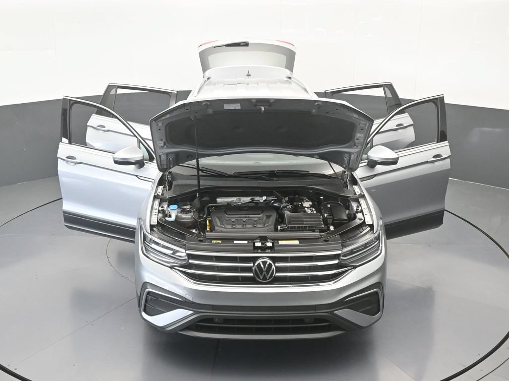 Used 2024 Volkswagen Tiguan SE FWD image 73