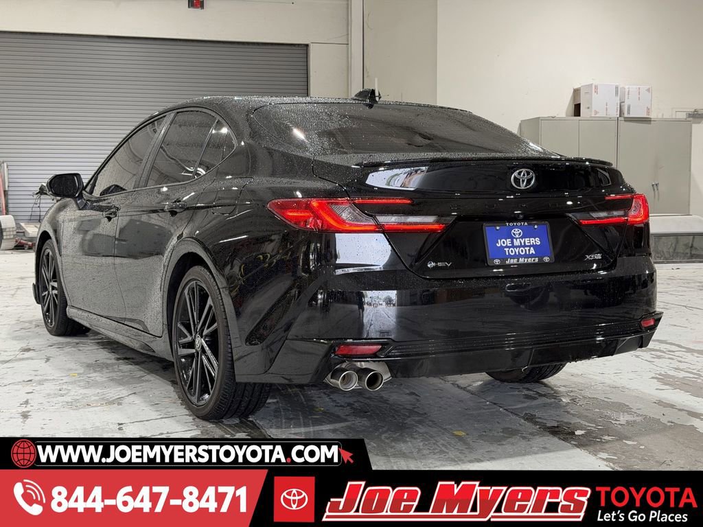 Used 2025 Toyota Camry XSE image 7